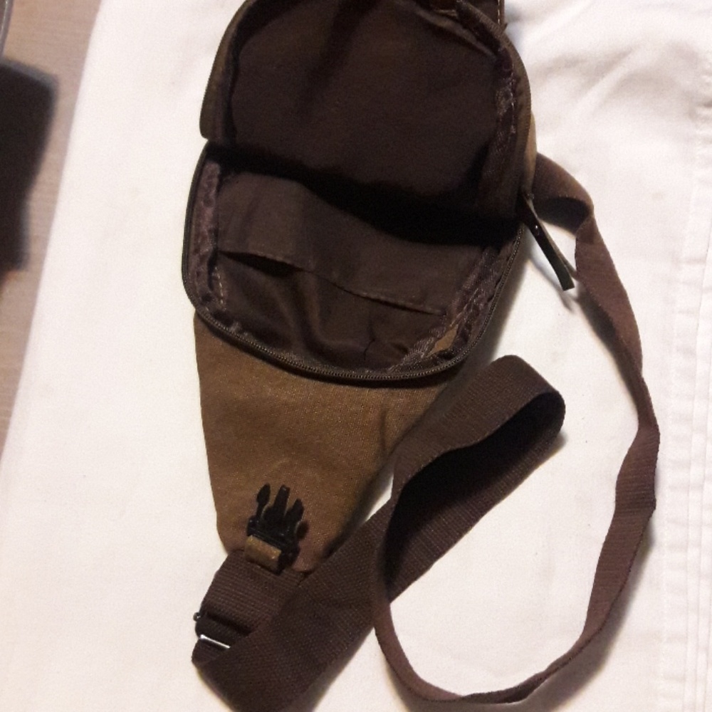 One strap backpack - Picture 2 of 4